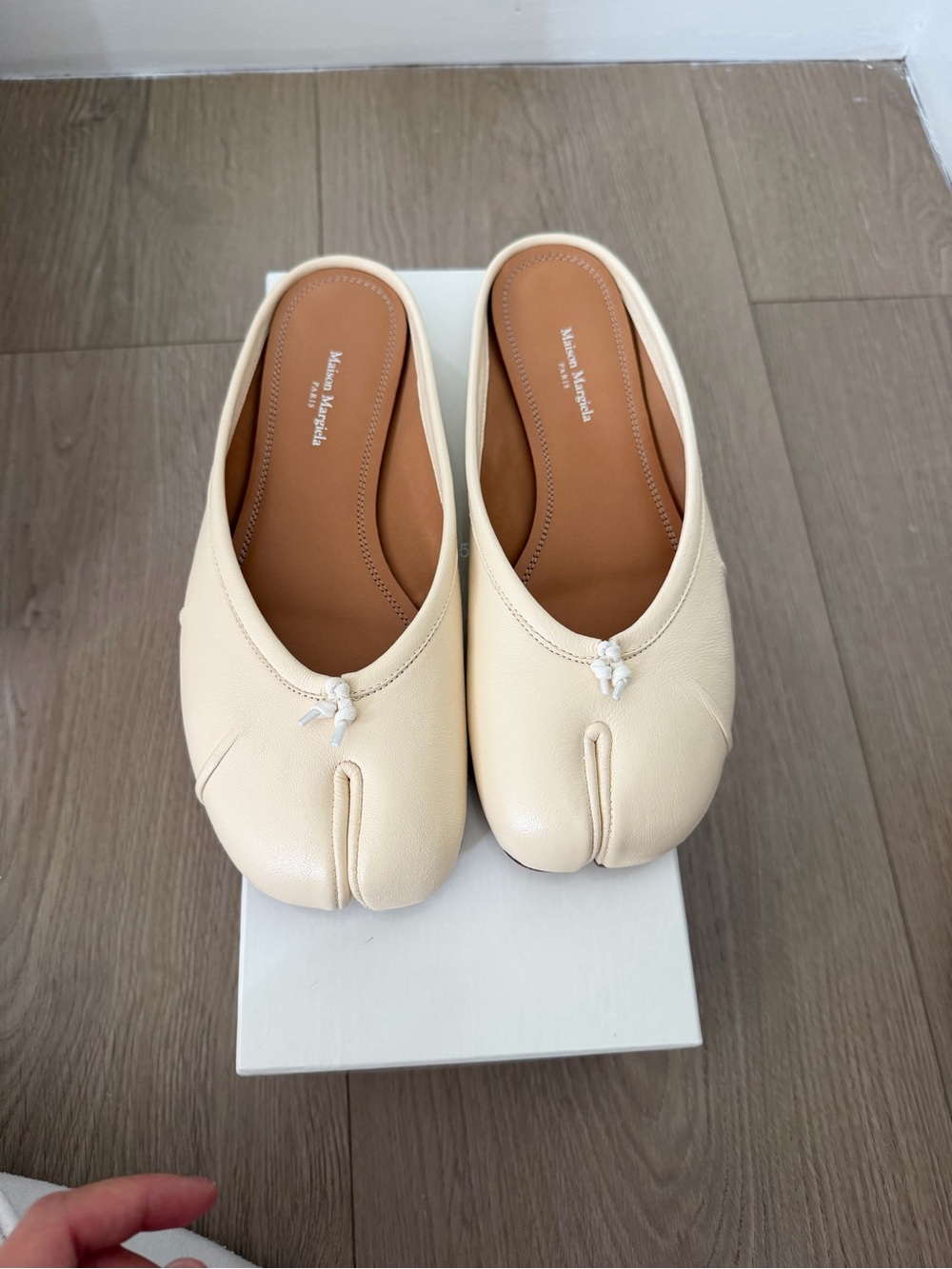 Maison Martin Margiela White Cream Tabi Leather Mule Flats